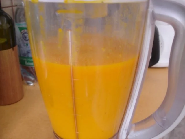 Rezept: Kürbiscremesuppe mit Eismeer-Garnelen Bild Nr. 9 Kürbiscremesuppe mit Eismeer-Garnelen - Rezept - Bild Nr. 9