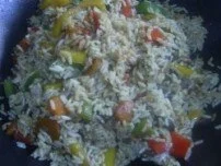 Rezept: Ohne Fleisch: Würzig-scharfer Gemüsereis aus dem Wok Bild Nr. 3 Ohne Fleisch: Würzig-scharfer Gemüsereis aus dem Wok - Rezept - Bild Nr. 3