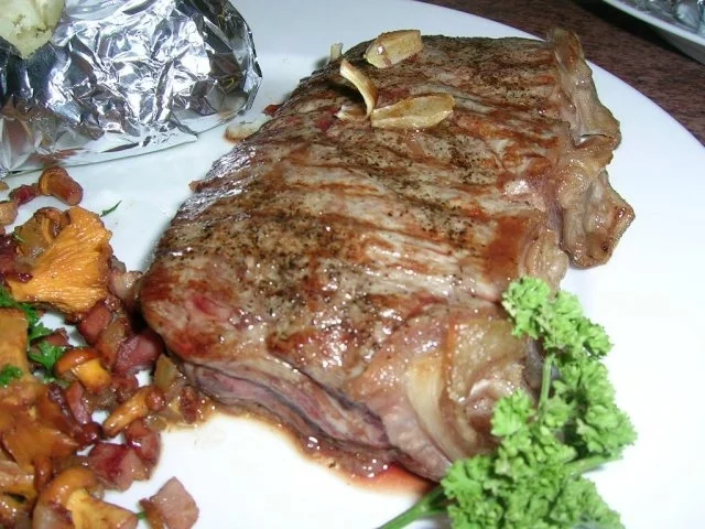 Rumpsteak, Pfifferlinge und Kartoffelgratin - Rezept - Bild Nr. 2