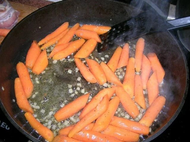 Rezept: Schweinemedaillons mit Zucchini, Möhren und Champignon Gratin Bild Nr. 7 Schweinemedaillons mit Zucchini, Möhren und Champignon Gratin - Rezept - Bild Nr. 7