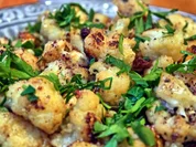 Orientalische Blumenkohl-Couscous-Pfanne mit Joghurt-Dipp - Rezept