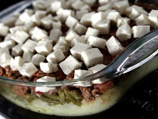 Kartoffel-Bohnen-Hack-Feta-Auflauf - Rezept