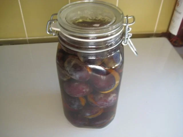 Rezept: Zwetschgen Likör in Armagnac Bild Nr. 2 Zwetschgen Likör in Armagnac - Rezept - Bild Nr. 2