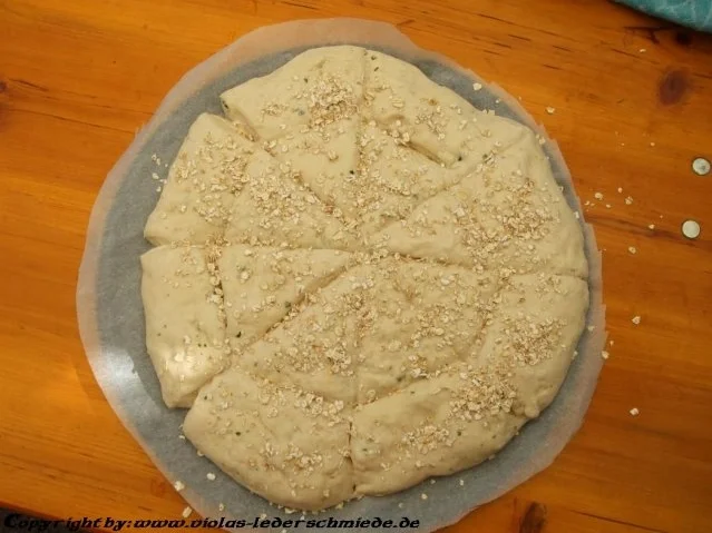 Rezept: Lederschmiedes Fladenbrot mit Jiaogulan Bild Nr. 5 Lederschmiedes Fladenbrot mit Jiaogulan - Rezept - Bild Nr. 5