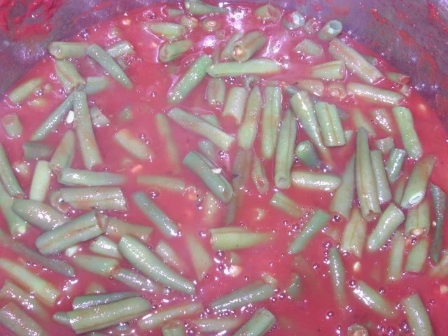 Grüne Bohnen in Tomatensauce - Rezept