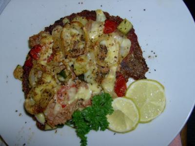 Vollkorn-Bruschetta mit Thunfisch und Käse überbacken - Rezept