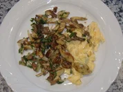 Frische Steinpilze mit Rührei - Rezept
