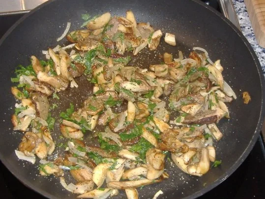 Frische Steinpilze mit Rührei - Rezept - Bild Nr. 3