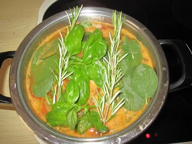 Italienische Tomatensauce - eingekocht - Rezept - Bild Nr. 4