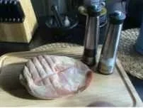 Schwein: Spanferkelkeule mit Rotkohl - Rezept - Bild Nr. 2