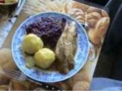 Schwein: Spanferkelkeule mit Rotkohl - Rezept