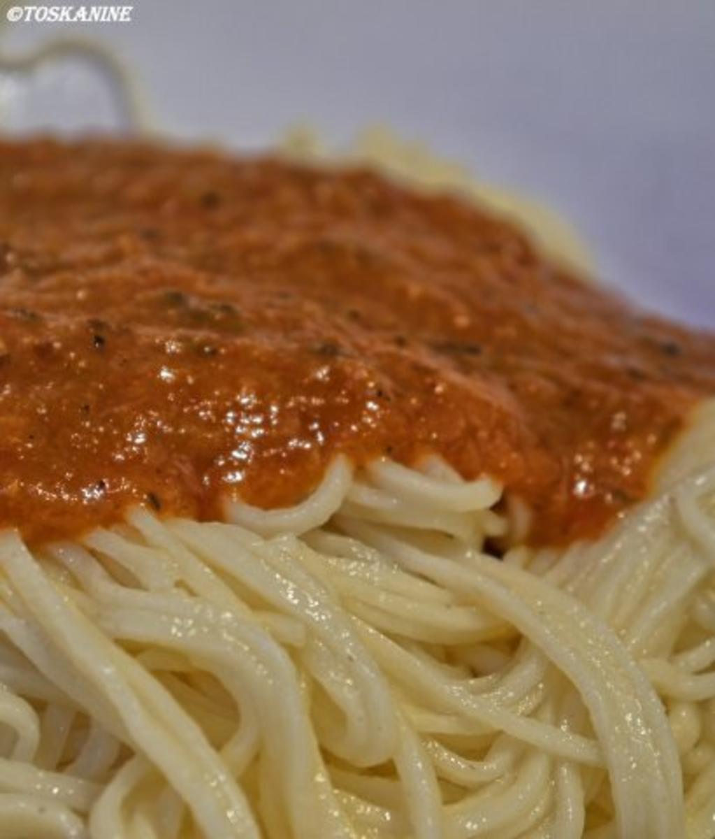 Spaghetti mit Tomaten-Pfirsich-Sauce - Rezept - Bild Nr. 12