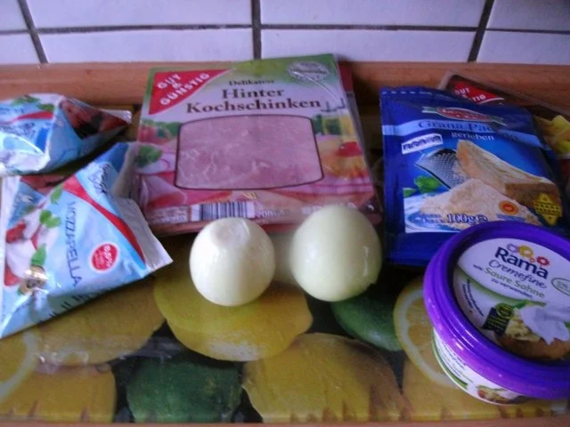 Rezept: Zwiebelkuchen - mit Blätterteig Bild Nr. 3 Zwiebelkuchen - mit Blätterteig - Rezept - Bild Nr. 3