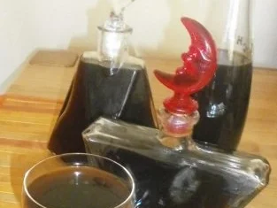  Nocino -  Walnuss Likör - Rezept - Bild Nr. 2