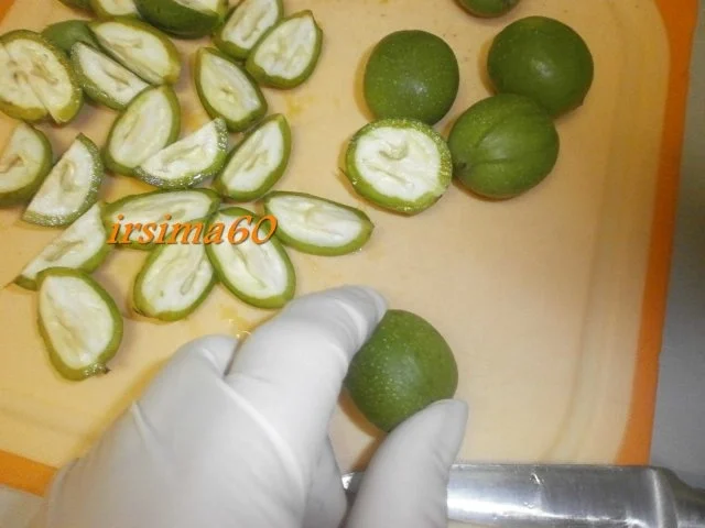  Nocino -  Walnuss Likör - Rezept - Bild Nr. 4