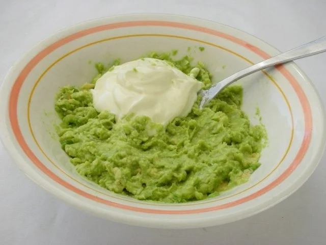 Rezept: Pilz-Frikadellen mit Avocadosauce Bild Nr. 12 Pilz-Frikadellen mit Avocadosauce - Rezept - Bild Nr. 12