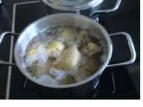 Rezept: Salat: MEIN Familien-Kartoffelsalat Bild Nr. 2 Salat: MEIN Familien-Kartoffelsalat - Rezept - Bild Nr. 2