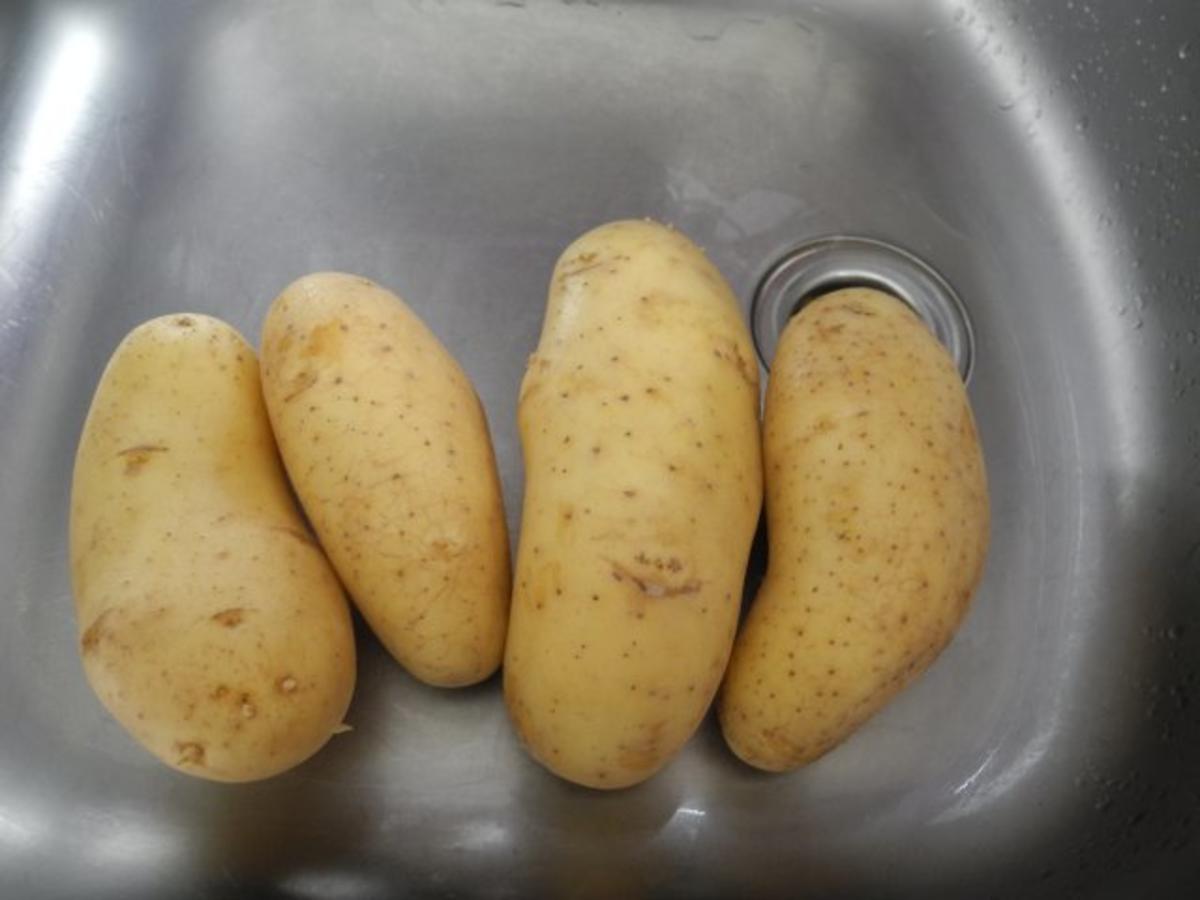 Beilage : Kartoffelbrei mit Kräutern-Crème fraîche und dazu Kräuterbratwürste - Rezept - Bild Nr. 2