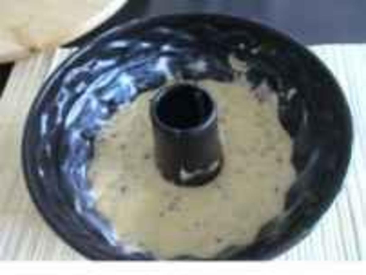 Kuchen: Gugelhupf mit Schokostreusel - Rezept - Bild Nr. 3