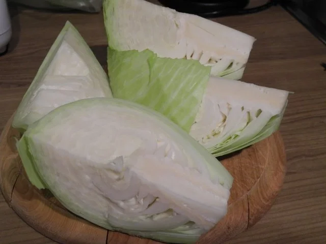 Schwein : Gewickelter Schinken auf Apfel - Weißkohl - Gemüse - Rezept - Bild Nr. 4