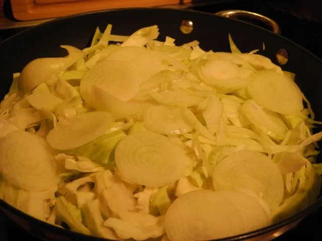 Schwein : Gewickelter Schinken auf Apfel - Weißkohl - Gemüse - Rezept - Bild Nr. 6