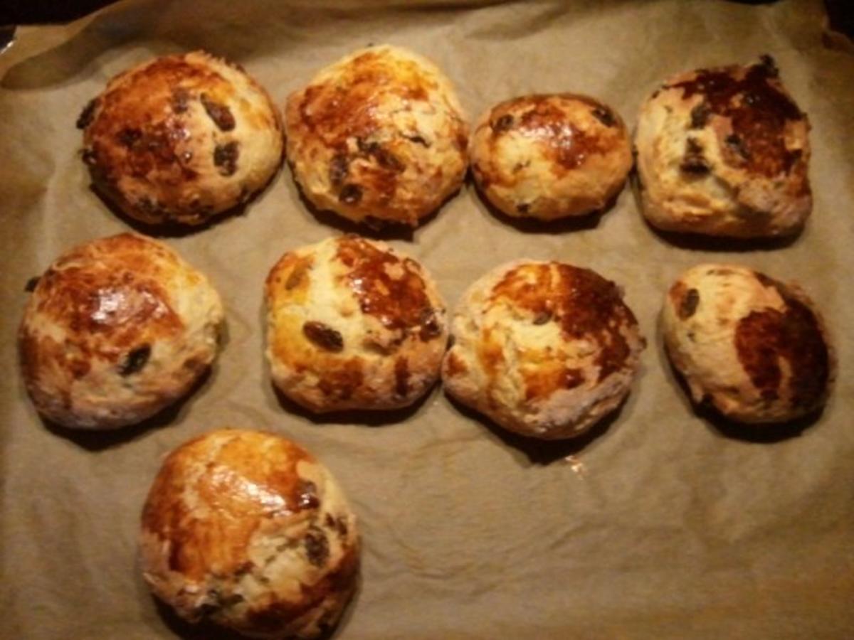 Bilder für Heisswecken - süsse Brötchen - Rezept