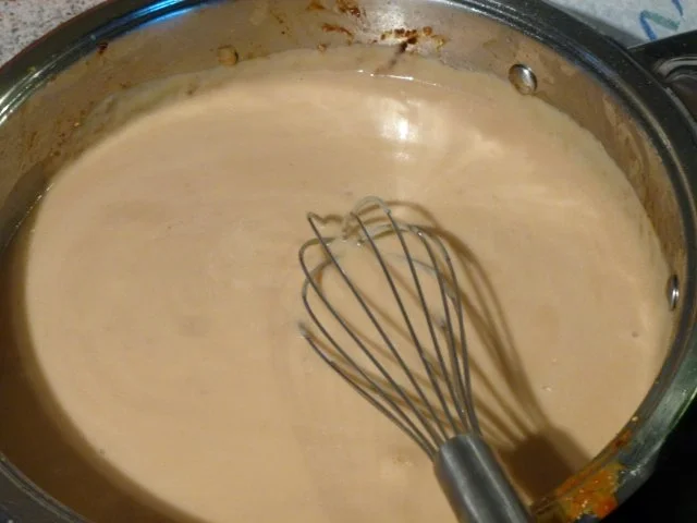 Rezept: Rustikales Puten-Sahne-Gulasch Bild Nr. 8 Rustikales Puten-Sahne-Gulasch - Rezept - Bild Nr. 8