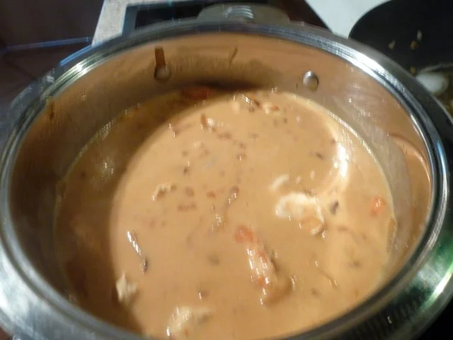 Rezept: Rustikales Puten-Sahne-Gulasch Bild Nr. 9 Rustikales Puten-Sahne-Gulasch - Rezept - Bild Nr. 9