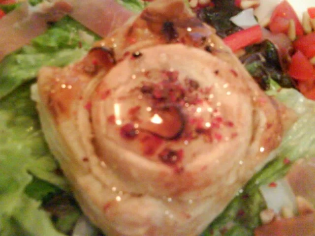 Rezept: Scarole mit crottin de chavignol und Trüffelhonig Bild Nr. 2 Scarole mit crottin de chavignol und Trüffelhonig - Rezept - Bild Nr. 2