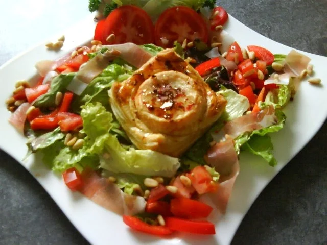 Rezept: Scarole mit crottin de chavignol und Trüffelhonig Bild Nr. 3 Scarole mit crottin de chavignol und Trüffelhonig - Rezept - Bild Nr. 3