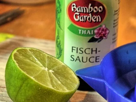 Bun nem nuong - Honigfrikadellen mit Reisnudeln - Rezept - Bild Nr. 7