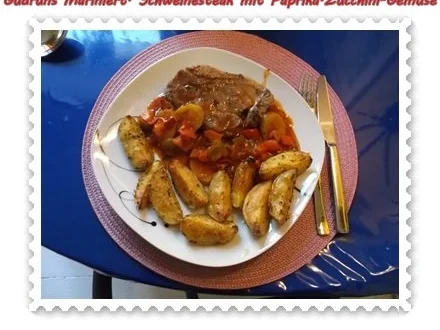 Fleisch: Marinierte Steaks mit Paprika-Zucchini-Gemüse und Kräuter-Ofenkartoffeln - Rezept - Bild Nr. 13