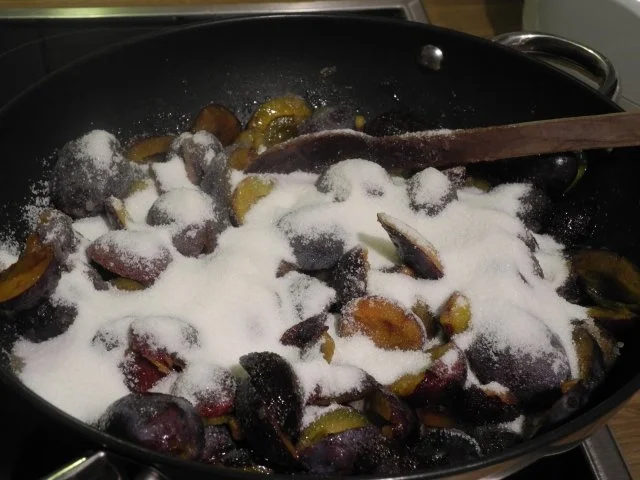 Rezept: Marmelade : Pflaumenmus mal gemixt Bild Nr. 4 Marmelade : Pflaumenmus mal gemixt - Rezept - Bild Nr. 4