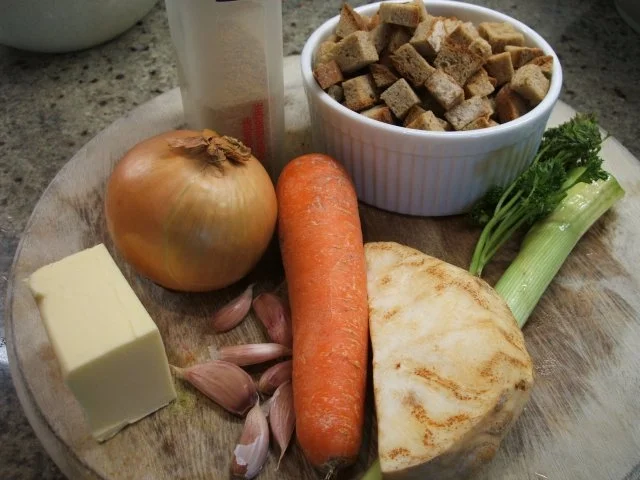 Rezept: Suppen : Meine Variation einer Fränkischen Brotsuppe Bild Nr. 2 Suppen : Meine Variation einer Fränkischen Brotsuppe - Rezept - Bild Nr. 2