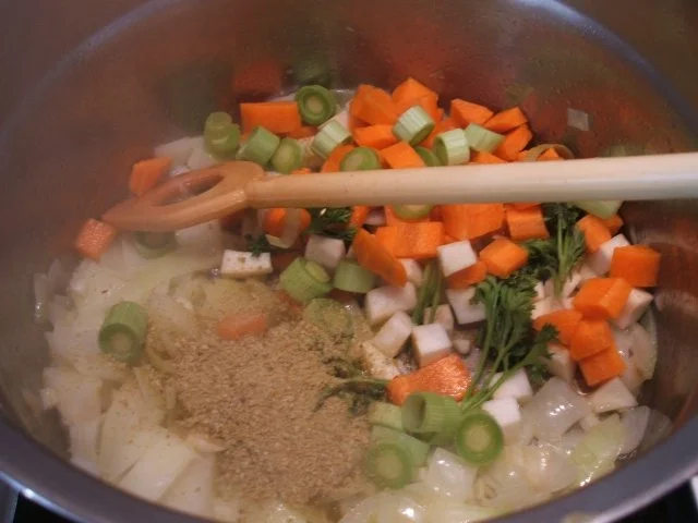 Rezept: Suppen : Meine Variation einer Fränkischen Brotsuppe Bild Nr. 7 Suppen : Meine Variation einer Fränkischen Brotsuppe - Rezept - Bild Nr. 7