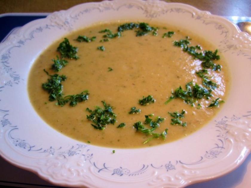 Gemüsesuppe aus Resten - püriert - Rezept - kochbar.de