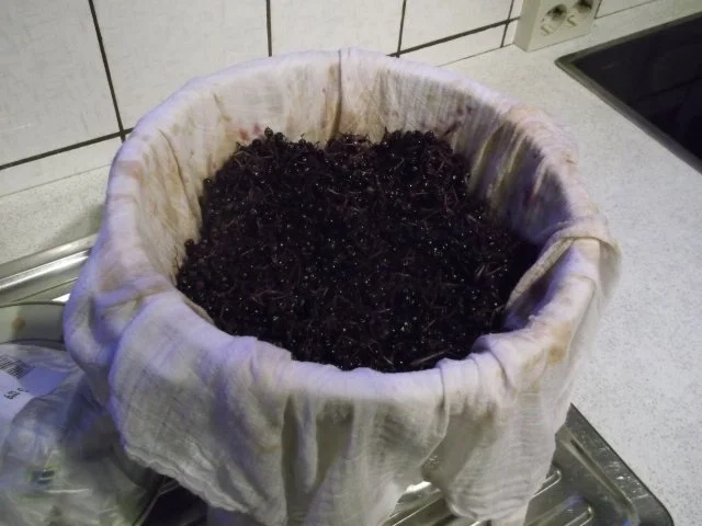 Holunderbeergelee mit Orange,Zimt und Zitrone - Rezept - Bild Nr. 4