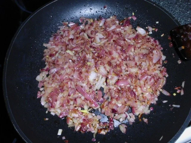 Geschichtete Käse-Hähnchenbrustfilets in einer Zwiebel-Senfsahnesauce, überbacken - Rezept - Bild Nr. 11