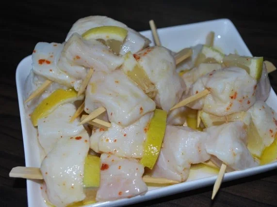 Rezept: Steinbeißer-Spießchen mit Oliven-Mandel-Paste Bild Nr. 4 Steinbeißer-Spießchen mit Oliven-Mandel-Paste - Rezept - Bild Nr. 4