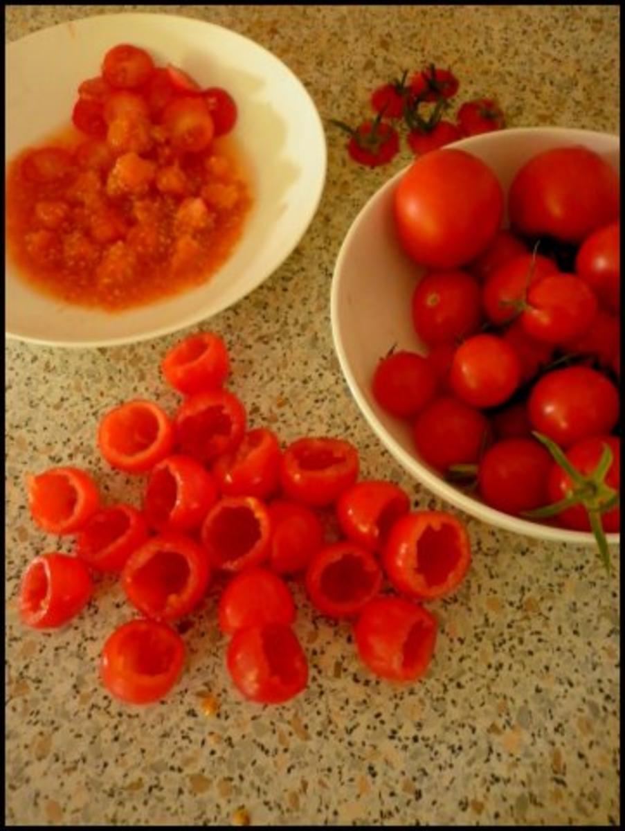 Gefüllte Kirschtomaten und Tomaten-Paprika-Suppe - Rezept - Bild Nr. 2
