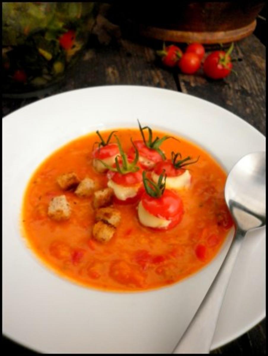 Gefüllte Kirschtomaten und Tomaten-Paprika-Suppe - Rezept - Bild Nr. 5