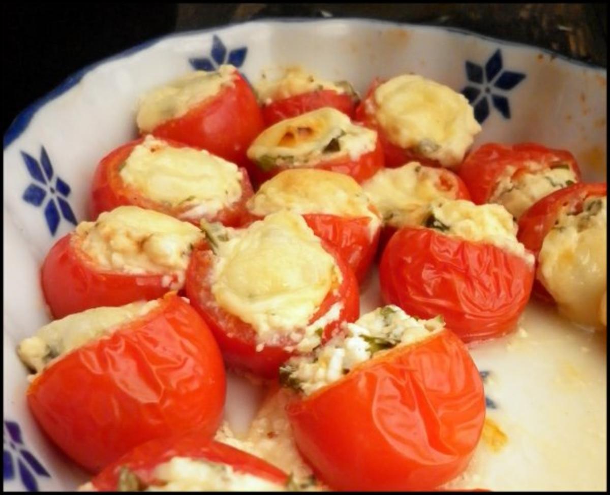 Gefüllte Kirschtomaten und Tomaten-Paprika-Suppe - Rezept - Bild Nr. 4