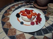 Erdbeer-Rosmarin-Cheesecake - Rezept