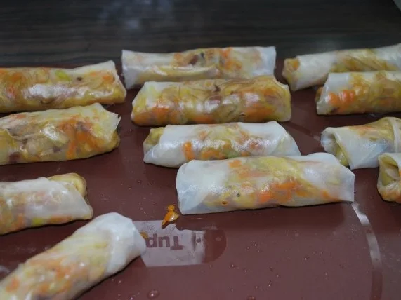 Rezept: Kleine Frühlingsrollen Bild Nr. 3 Kleine Frühlingsrollen - Rezept - Bild Nr. 3