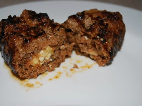 Annis Bifteki vom Grill - Rezept - Bild Nr. 5