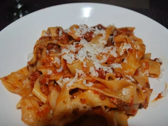 Hähnchen-Steinpilz-Bolo zu Fettucine - Rezept