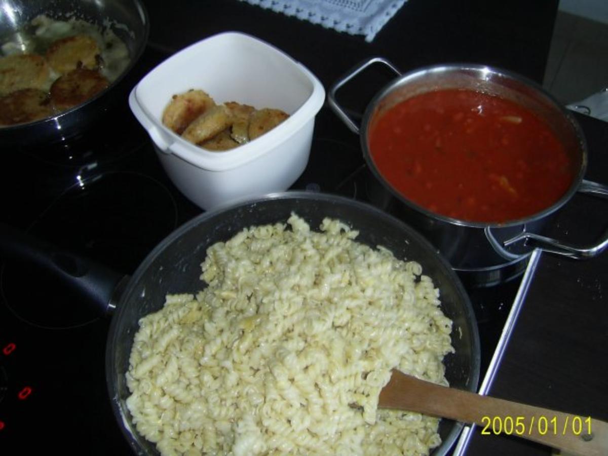 Bilder für Schwein: Spirelli mit Jägerschnitzel & Tomatensoße - Rezept