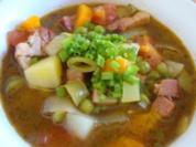 Gemüsesuppe "Querbeet" mit kräftiger Grundlage - Rezept