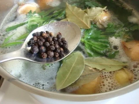 Rezept: Gemüsesuppe "Querbeet" mit kräftiger Grundlage Bild Nr. 7 Gemüsesuppe "Querbeet" mit kräftiger Grundlage - Rezept - Bild Nr. 7