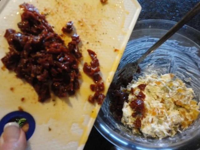 Rezept: Mozzarella pikant gefüllt Bild Nr. 5 Mozzarella pikant gefüllt - Rezept - Bild Nr. 5